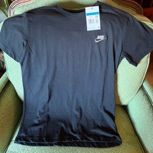 Nike Men's Classic Black Tee NWT Medium